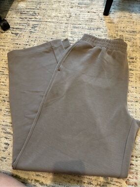Soma Men's Sweatpants in Taupe Gray